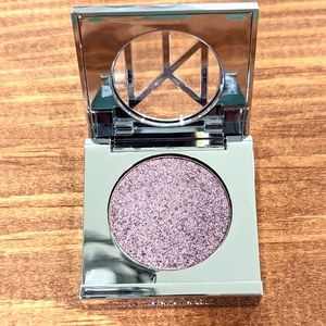 IL MAKIAGE Color Boss Eyeshadow in shade Alter Ego